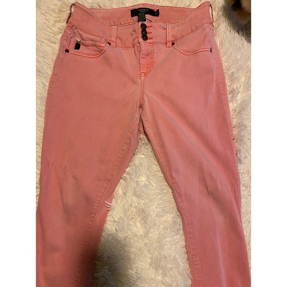 peach colored jeggings